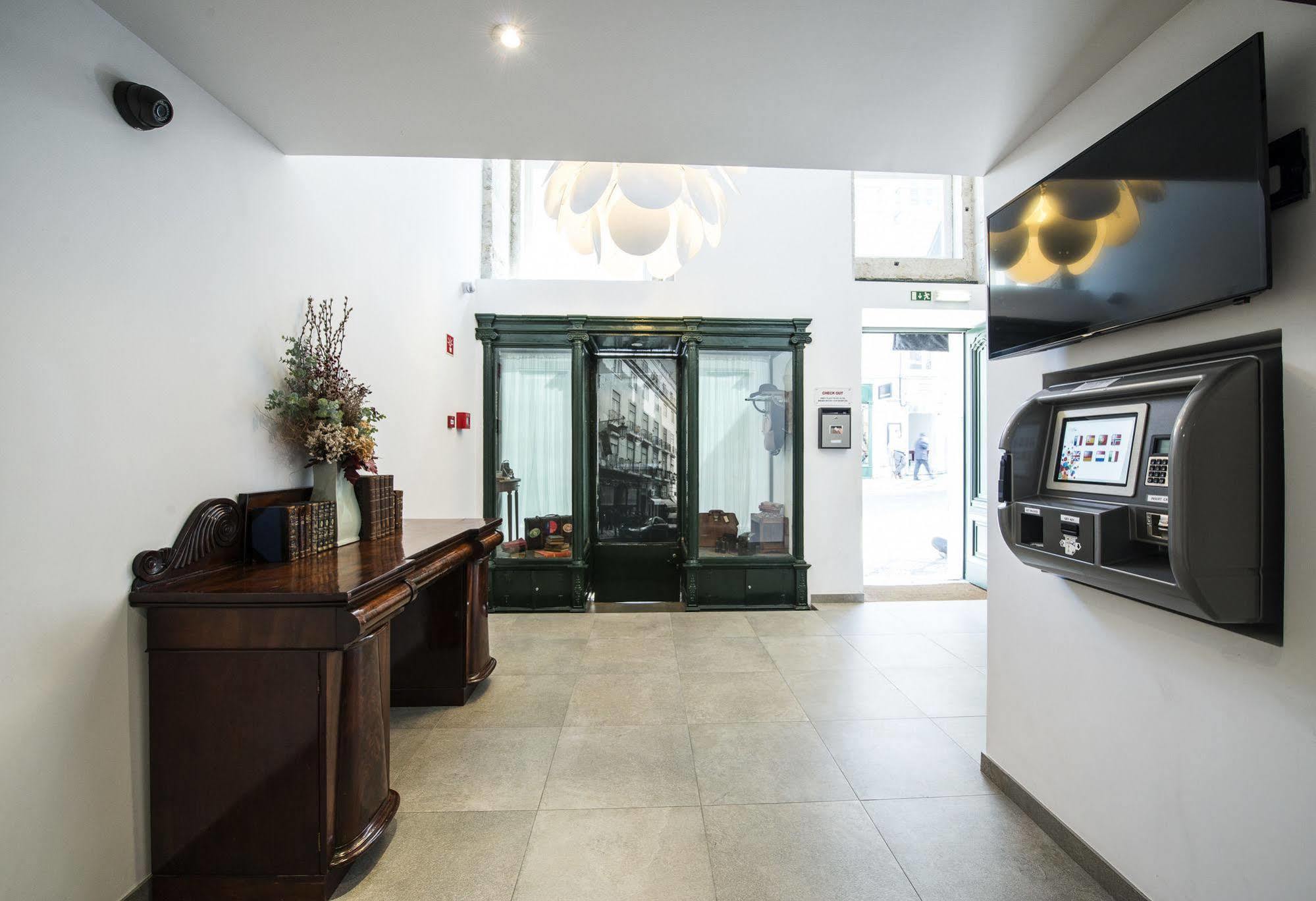 Garrett 48 Apartments Lisbon Luaran gambar