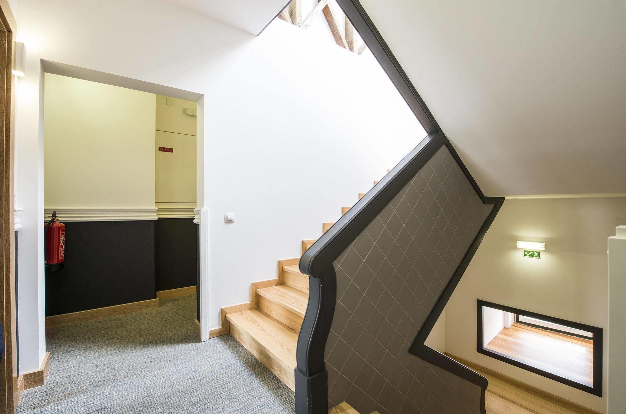 Garrett 48 Apartments Lisbon Luaran gambar